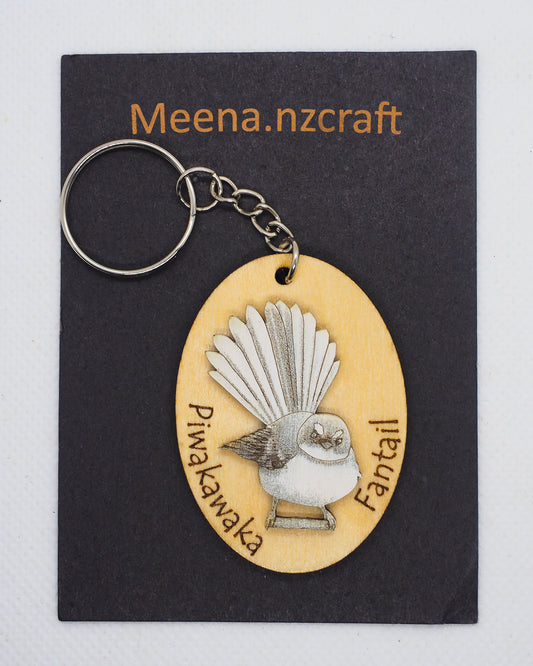 Fantail (Pīwakawaka) Wooden Rimu Keychain