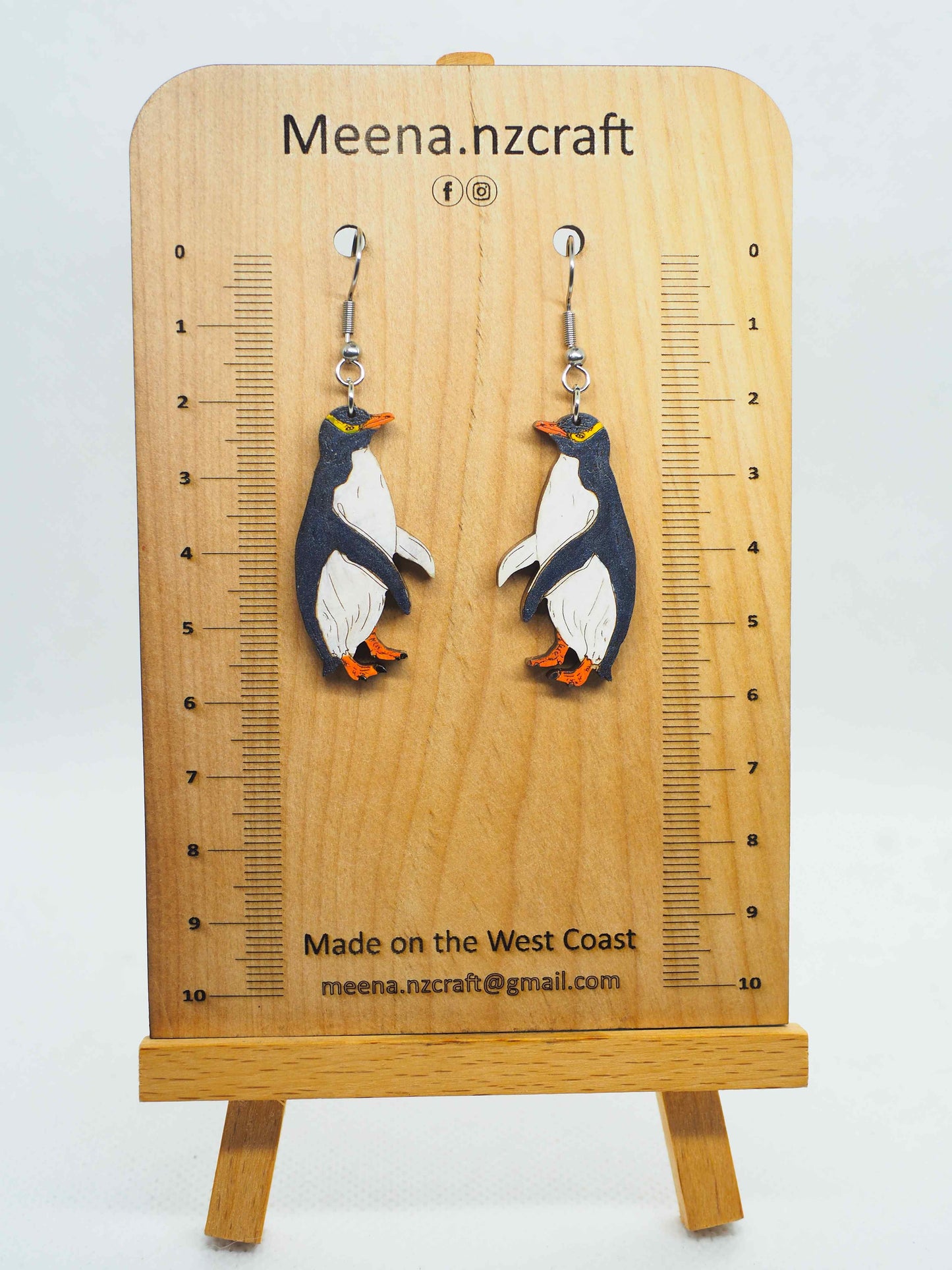 Yellow eyed penguin (Hoiho) Wooden Rimu Earrings