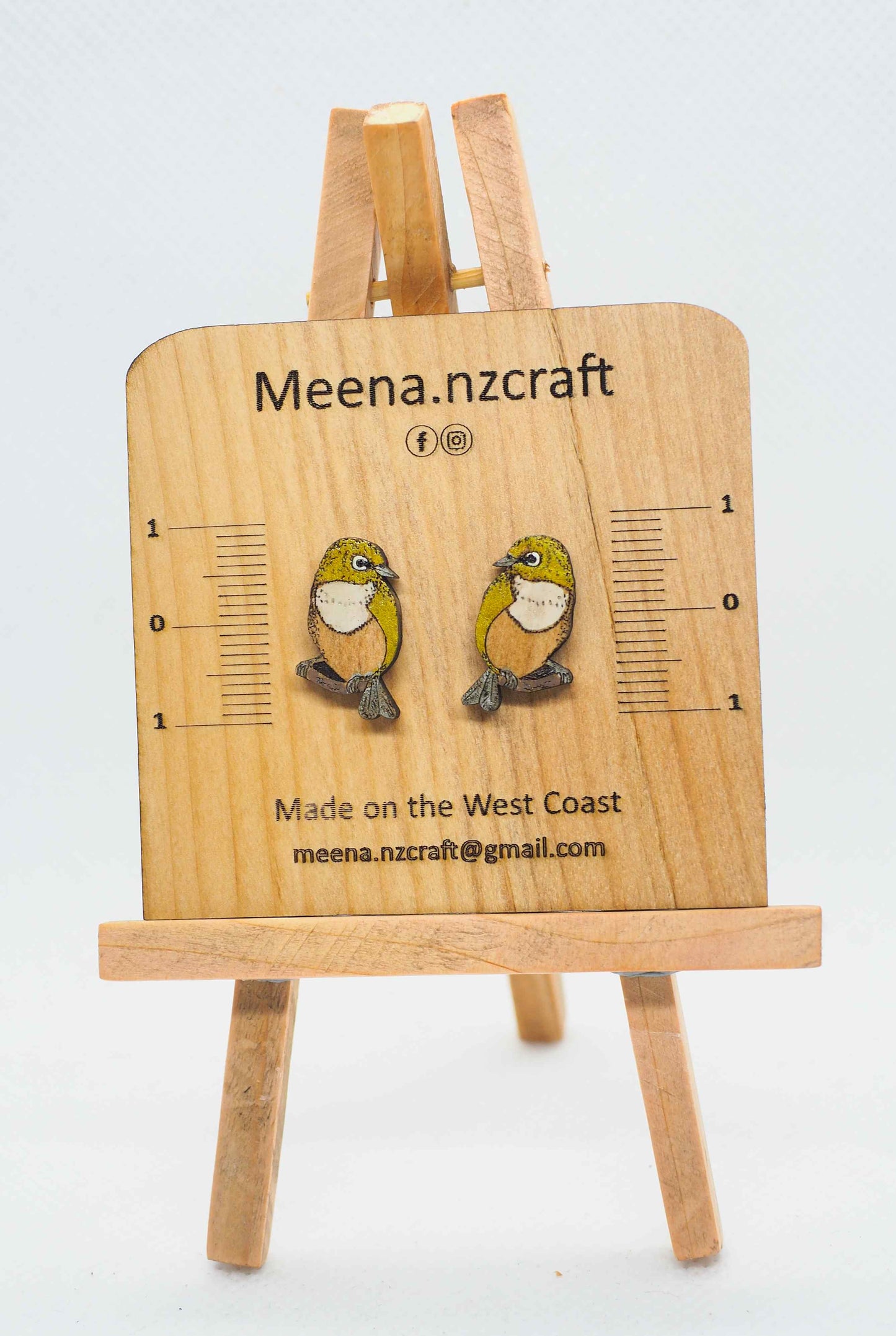 Waxeye (Tauhou) Wooden Rimu Stud Earrings