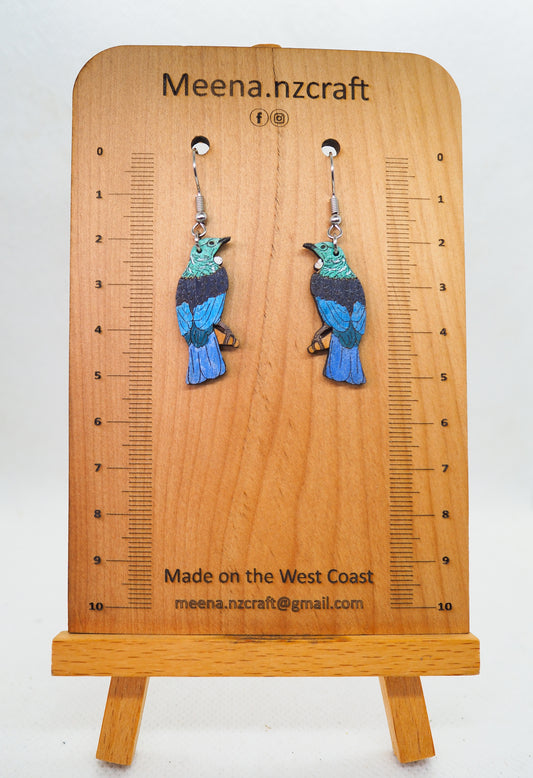 Tui (Kōkō) Wooden Rimu Earrings