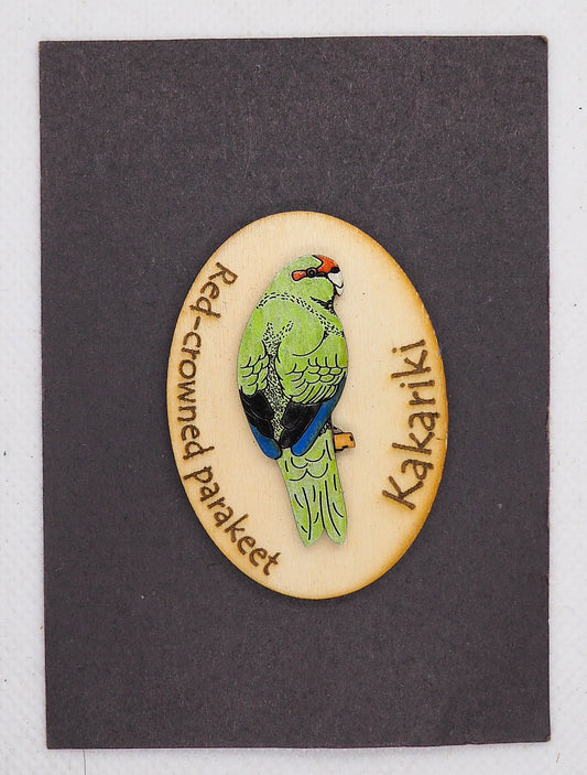 Red-crowned parakeet (Kākāriki) Wooden Rimu Magnet